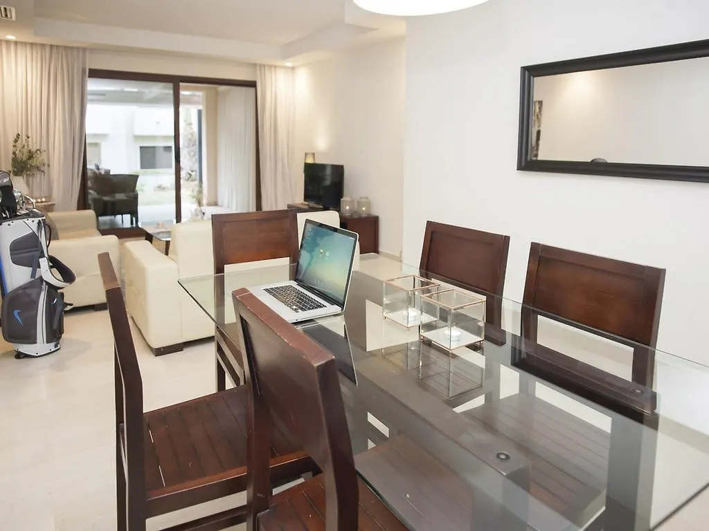 Marbella Getaway!! Apartment